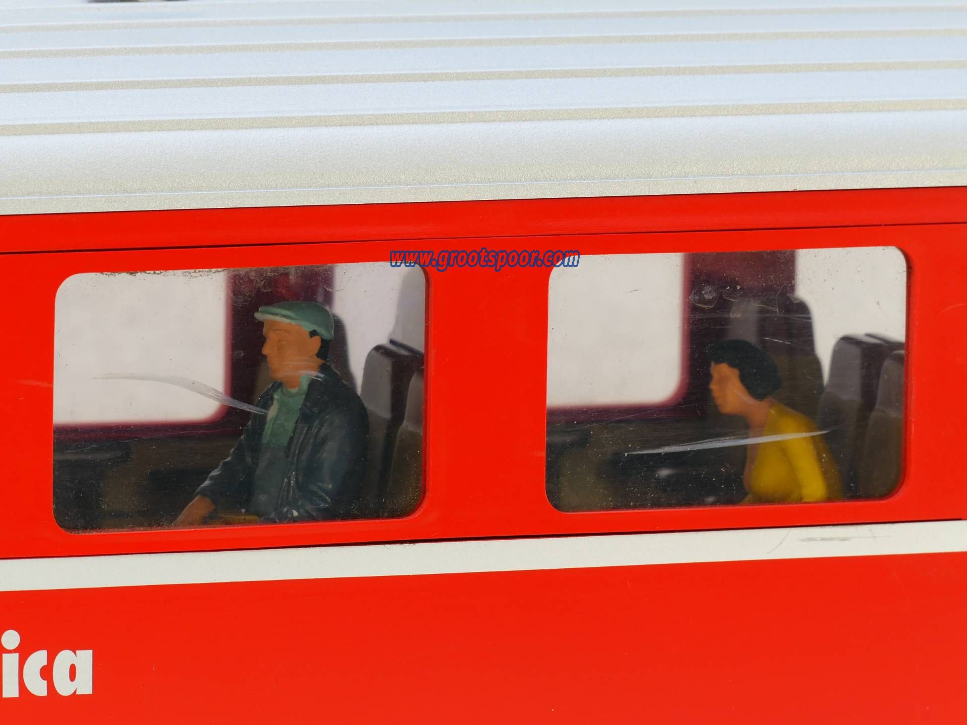 LGB 70642, 30 Jahre LGB RhB Personenzug-Set , Sammleredition lok