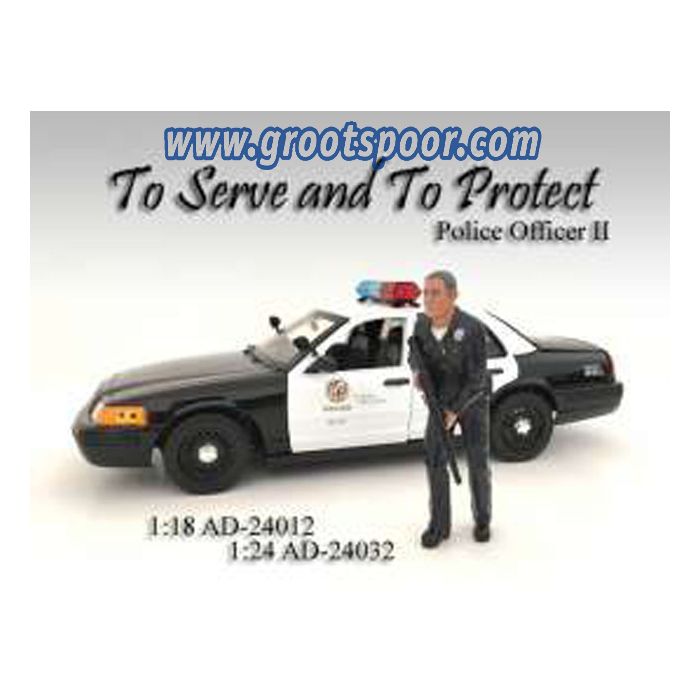 GSDCCad 00024032 1/24 Police Officer Il