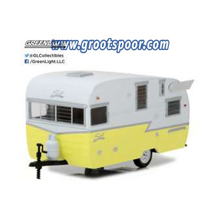 GSDCCgl 00018410A Shasta Airflyte 2015 *Hitch & Tow Trailers Series 1*, white/yellow