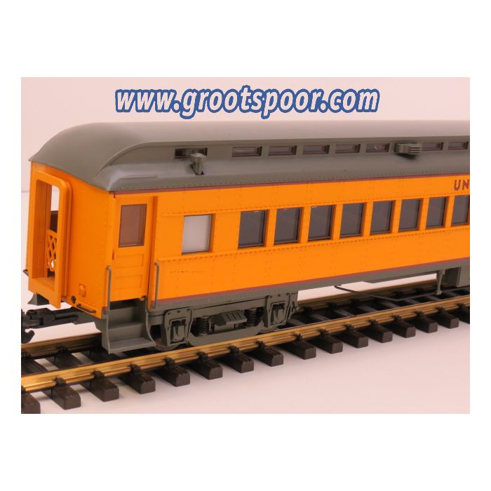 Aristo Craft Trains 21208 UP Doodlebug Gas Electric Rail car