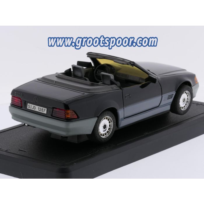 Schaal 1:24 Bburago en Majorette set van 3 Mercedessen SSK, 300 SL Güllwing en 300 SL #9647 - sku: 20260709032502 - Gebraucht - Guter Zustand - Bild 6
