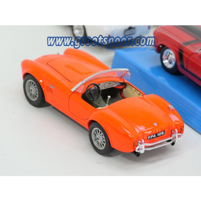 Schaal 1:24 Set 3 Amerikaanse muscles cars - sku: 20260619105556 - Gebraucht - Wie Neu - Bild 8