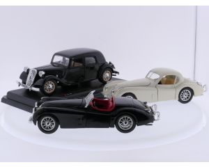 Schaal 1:24 Bburago set van 3 Europese klassiekers Jaguar XK 120 (Coupé en cabriolet) en Citroën 15cv TA #9648