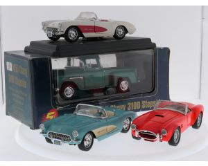 Schaal 1:24 set van 4 Amerikaanse auto's Chevrolet Corvette, 195 Chevy 3100 Stepside en Shelby Cobra #9649