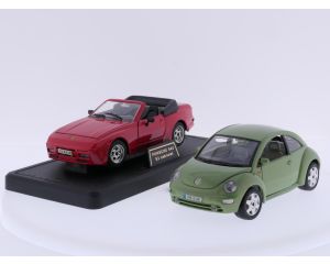 Schaal 1:24 Porsche 944 S2 Cabrio met Wolkswagen New Beetle #9651