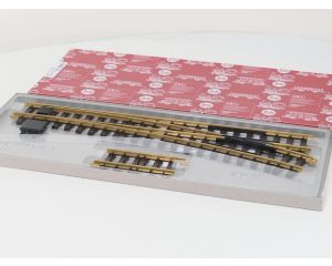 LGB 18050 Handweiche, rechts, R5, Met Schroefbare railverbinders