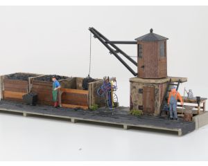 POLA 330920 Kleinbekohlungsanlage, 2 Figuren, lasappartaat en werkbank, Gebouwd model