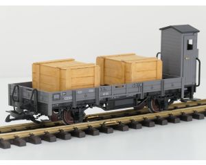LGB 40120 Niederbordwagen mit Bremserhaus, Metallrader, mit 2 Ladekisten