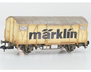 Märklin spur1 Geschlossener Guterwagen, Marklin Werbewagen, Gealtert