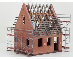 POLA 331083 & 331055 Set Einfamilienhaus im Rohbau & Baustellengerüst mit Zubehör, Gebouwd model