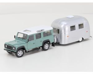 Landrover Defender & Bambi Airstream Sport, caravan polished silver