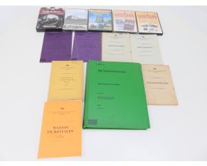 Set van 5 dvd-boxen en 8 boeken over spoorwegen en spoorwegtechniek #8930
