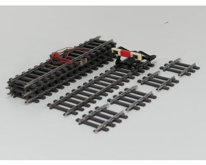 Märklin Spur1 Set 5900 – Rechte Gleise, Länge 300 mm, 6 Stück, 1x Anschluss, 1x Prellbock, 4x Ausgleichsstück