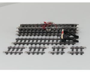 Märklin Spur1 Set 5900 – Rechte Gleise, Länge 300 mm, 6 Stück, 1x Anschluss, 1x Prellbock, 4x Ausgleichsstück