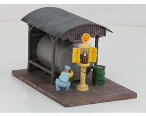 POLA 330983 Shell Diesel Tank gebouwd model (Inc 1 Figuur & 2 Olie Drums)