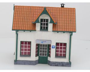 Zelfbouw Houten ANWB VVV winkel.