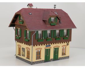 POLA 330901 Bahnhof Schönweiler (Achterberg) gebouwd model