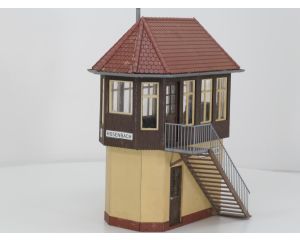 PIKO 62041 Stellwerk Rosenbach, gebouwd model, met seinwachter