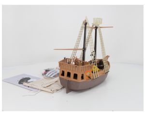 Playmobil 3750 Piratenschip met 8 piraten en accessoires #9517