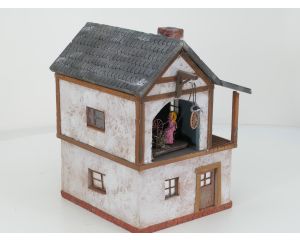 Uniek Zelfbouw Huis met verdieping gemaakt uit schuimplaat.