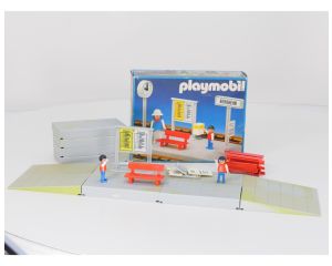 Playmobil 4370 & 4371 Perron met wachthuisje en accessoires OVP #9547