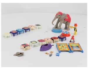 Playmobil 3477 Circus Woonwagen met Thüringer Bratwurst Kiosk, inclusief extra accessoires #9611