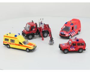 Hulpdiensten set B Brandweer en Ambulance +/- 1:24