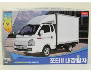 Schaal 1:24 Academy 15145 Hyundai Porter II MCP bouwpakket. Nieuw #9634