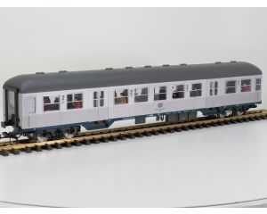 PIKO 37631 G-Nahverkehrswg. Bnb 2. Klasse DB, Kugellagerachsen, Innenbeleuchtung, Energiespeicher, 18 Figuren