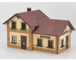 PIKO 62022 Hotel Goldener Hirsch Gebouwd model