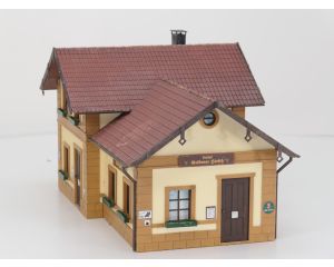 PIKO 62022 Hotel Goldener Hirsch Gebouwd model
