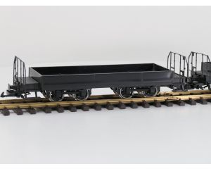 TRAINLINE45 3050101 Set 2x Niederbordwagen Schwartz Mit Drehgestell Sächsische-Bauart (DR), Metallrader