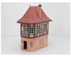POLA 330915 Stellwerk Gebouwd model