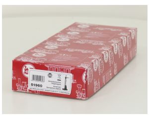 Set 5x LGB 51960 MAST ohne Antrieb. + 2 Einzelmasten fur Ersatzteile.