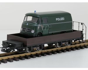 TRAINLINE45 3050100 Niederbordwagen Braun Mit Drehgestell Sächsische-Bauart (DR), Metallrader,& 1x Neues Rietze Modell 1:22,5 als Beladung