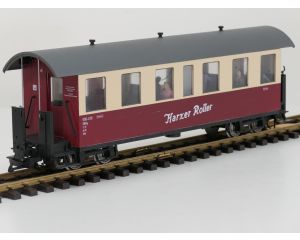 TRAINLINE45 3530730 HSB Personenwagen 7 Fenster 900-479 Harzer Roller, 11 Figuren, Innenbeleuchtung, Metallrader, Energiespeicher,#734