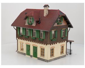POLA 330901 Bahnhof Schönweiler (Achterberg) gebouwd model