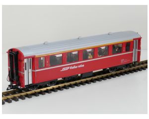 LGB 34670 Rhb-Personenwagen A 1255 1. Klasse, 11 Figuren, Metallachsen, Stromabnahme, Innenbeleuchtung