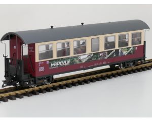 TRAINLINE45 3530749 HSB Personenwagen 900-439, "Harzdrenalin", 12 Figuren, Innenbeleuchtung, Metallrader, Energiespeicher, #832