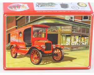 AMT 1024/12 Ford Model T 1923 Coca Cola Delivery 1:25