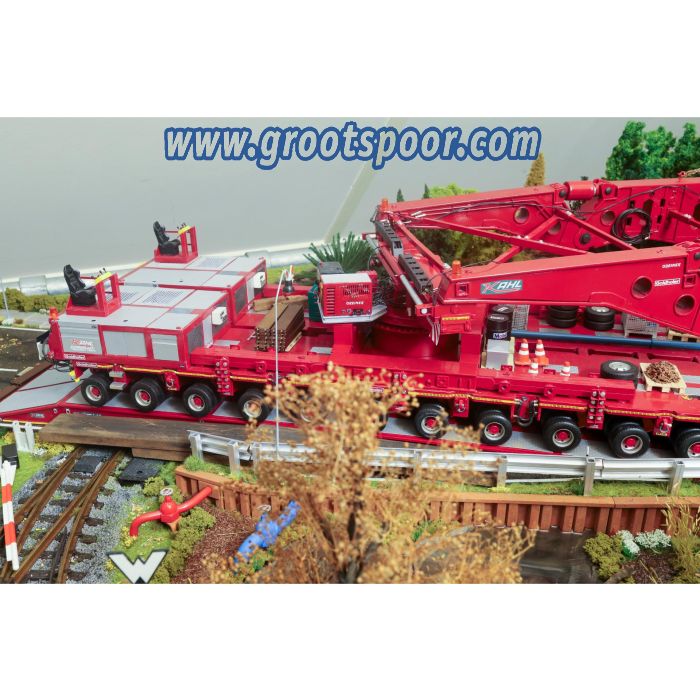 Uniek 1:24 Diorama met Realistische Girderbridge, SPMT Platforms en Transformator, Kahl transport