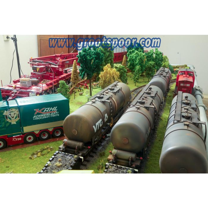 Uniek 1:24 Diorama met Realistische Girderbridge, SPMT Platforms en Transformator, Kahl transport