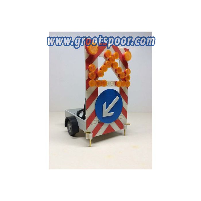 Prehm-Miniaturen 510534 Absperrtafel linksweisend, mit Anhänger