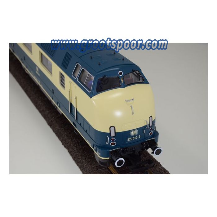 V200 Ozean Blau auf Basis einer LGB 20940 Lok