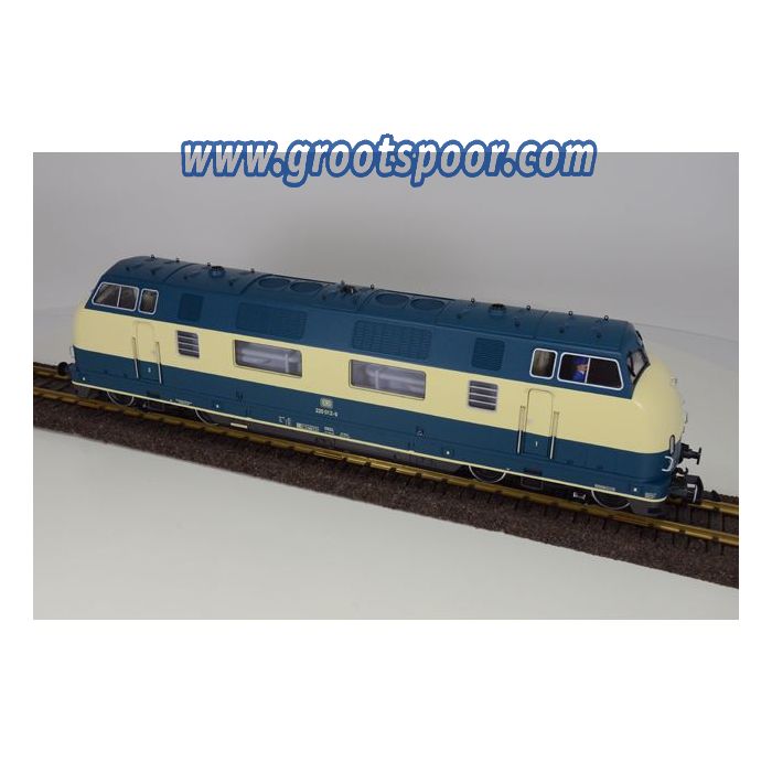 V200 Ozean Blau auf Basis einer LGB 20940 Lok