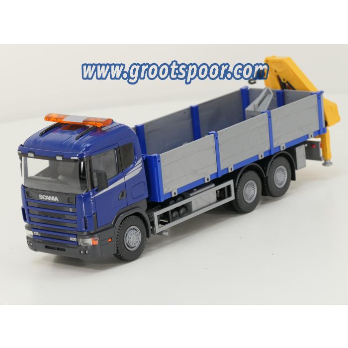 EMEK Blauwe scania 124L 420 Bakwagen met kraan
