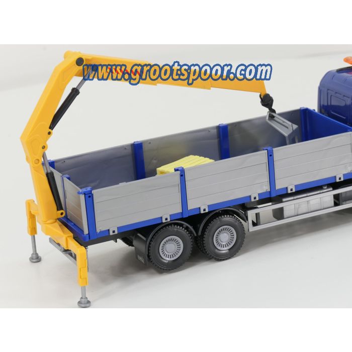 EMEK Blauwe scania 124L 420 Bakwagen met kraan