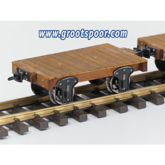 Wuhu Brand Arts & Crafts C0. LTD, 1:22,5 G scale Set 5x Wooden Flat bed cars, METAL WHEELS