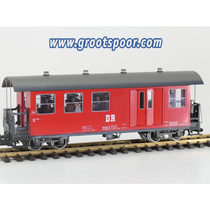 LGB 31710 DR/HSB Personen-/Gepäckwagen, Metallrader, Kugellager LGB 67403, Innenbeleuchtung, 6 Figuren, Gealtert