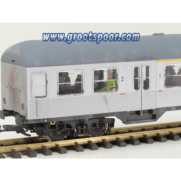 PIKO 37621 G-Nahverkehrswg. ABnb 703 1/2.Klasse Silberling Nr. 50 80 31-11 149-7 DB IV 4x Kugellager Metallrader, Innenbeleuchtung, 6 Figuren, Gesupert, Gealtert.